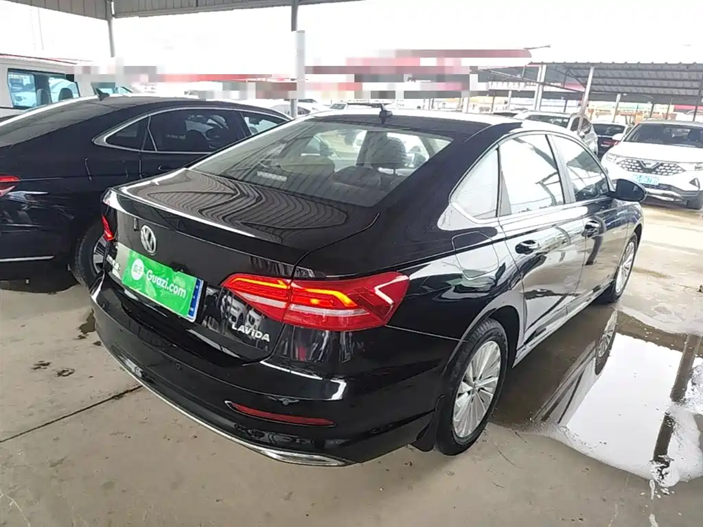 Volkswagen Lavida 2019 1.5L Automatic Comfort Edition China VI фото 7