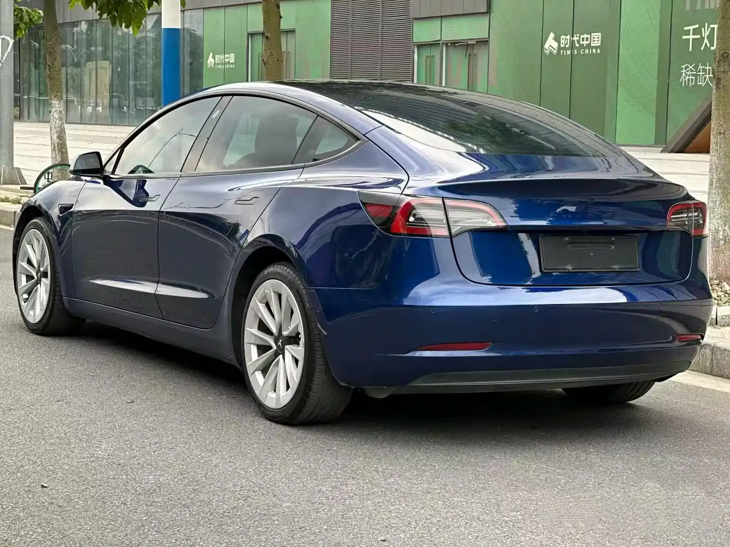 Фото 9 - Tesla Model 3