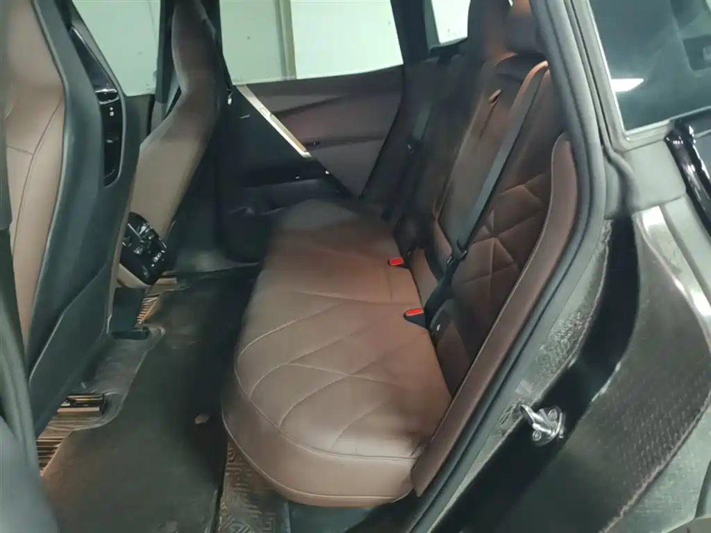 BMW iX 2023 Facelift xDrive40 фото 17