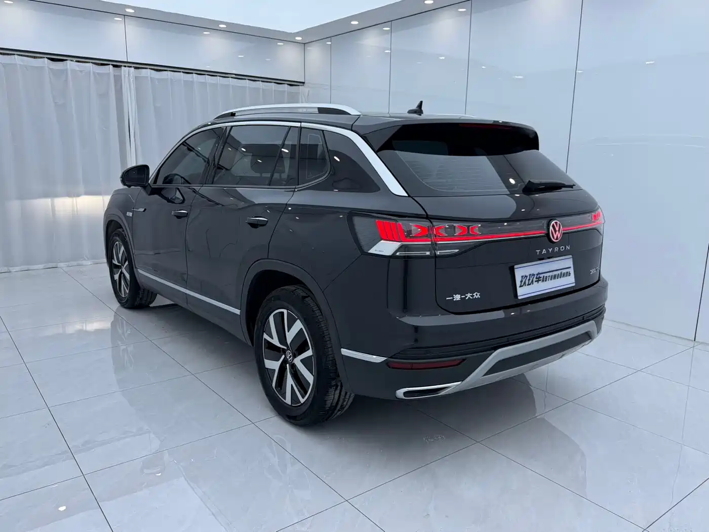 Volkswagen Tayron 2023 280TSI 2WD Luxury Plus Advanced Edition фото 6