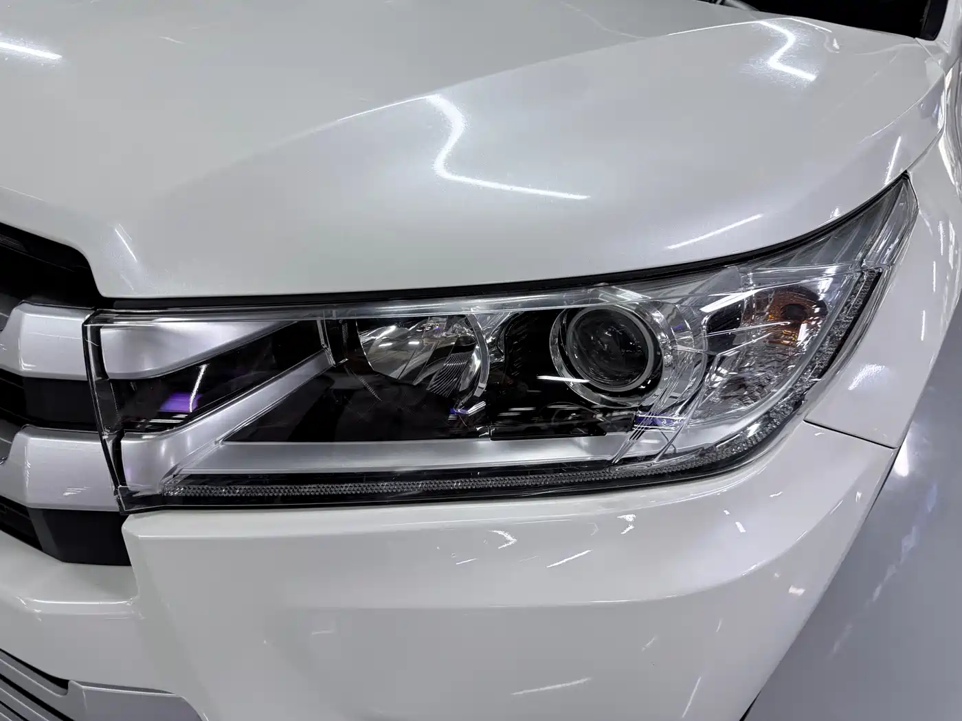 Toyota Highlander 2018 2.0T 4WD Luxury 7-seater (China V) фото 5