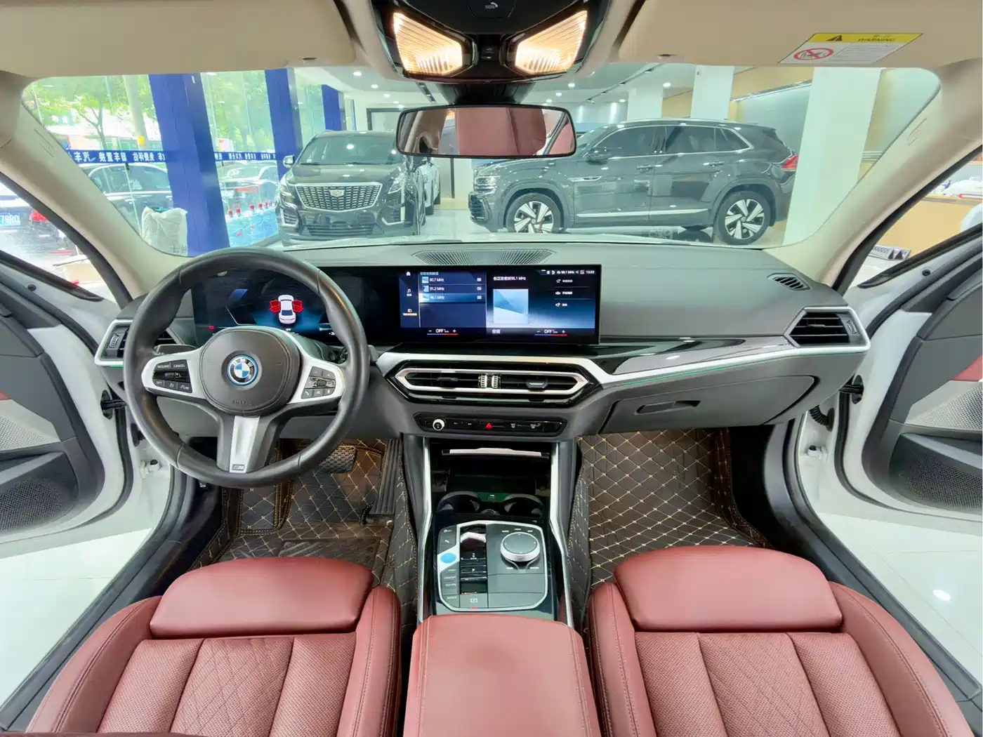 BMW i3 2022 eDrive 35 L фото 5