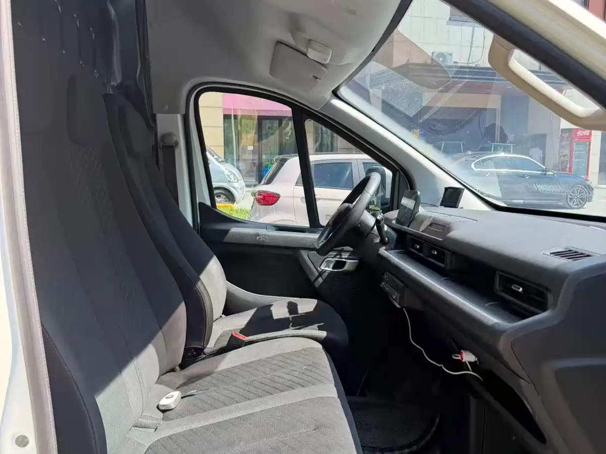 Changan Kaicheng V919 2025 2025 Speed Cargo Version CATL 88kwh Long Wheelbase High Roof Smart Trim 3-Seater