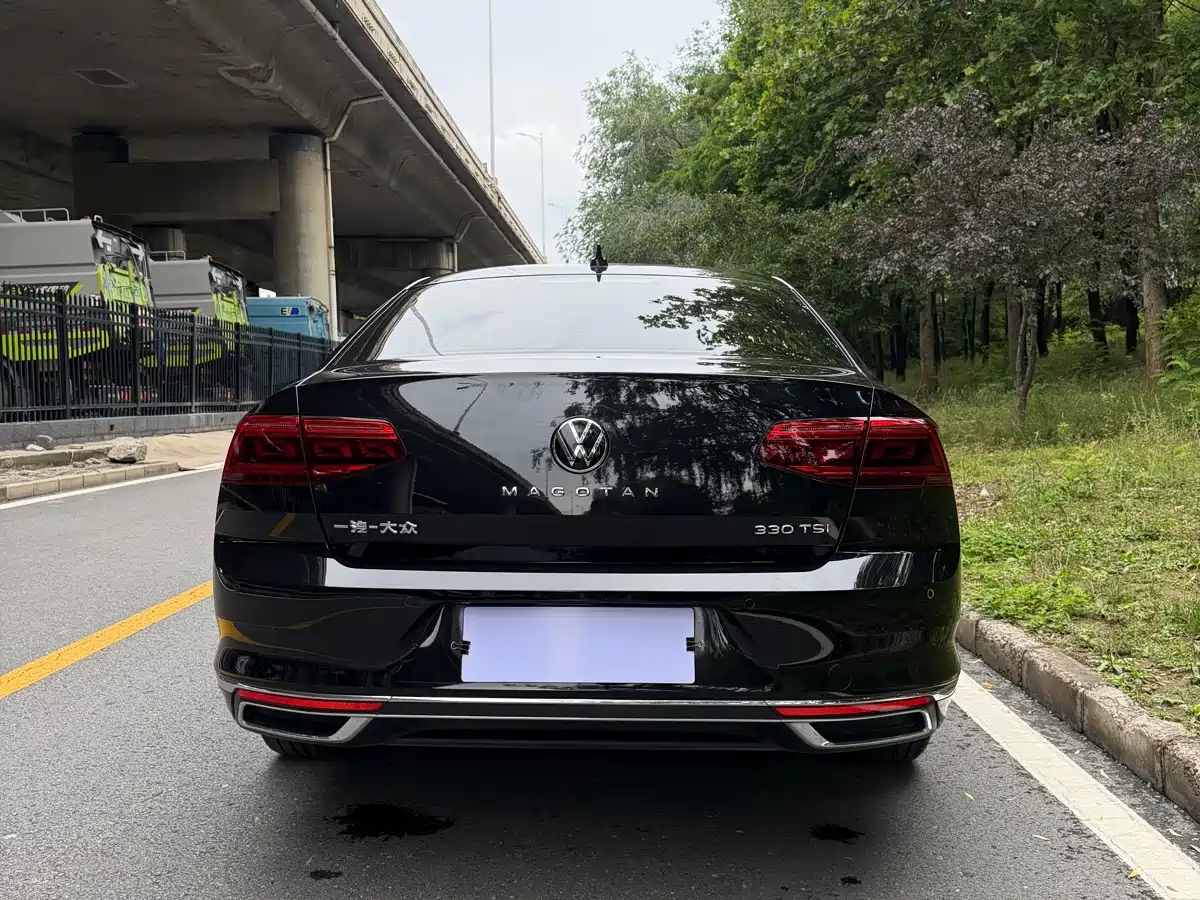 Volkswagen Magotan 2020 330TSI DSG Leading фото 9