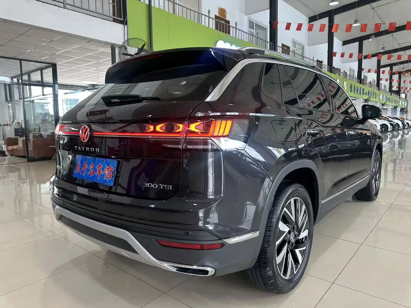 Volkswagen Tayron 2024 300TSI 2WD Luxury Plus Advanced фото 7