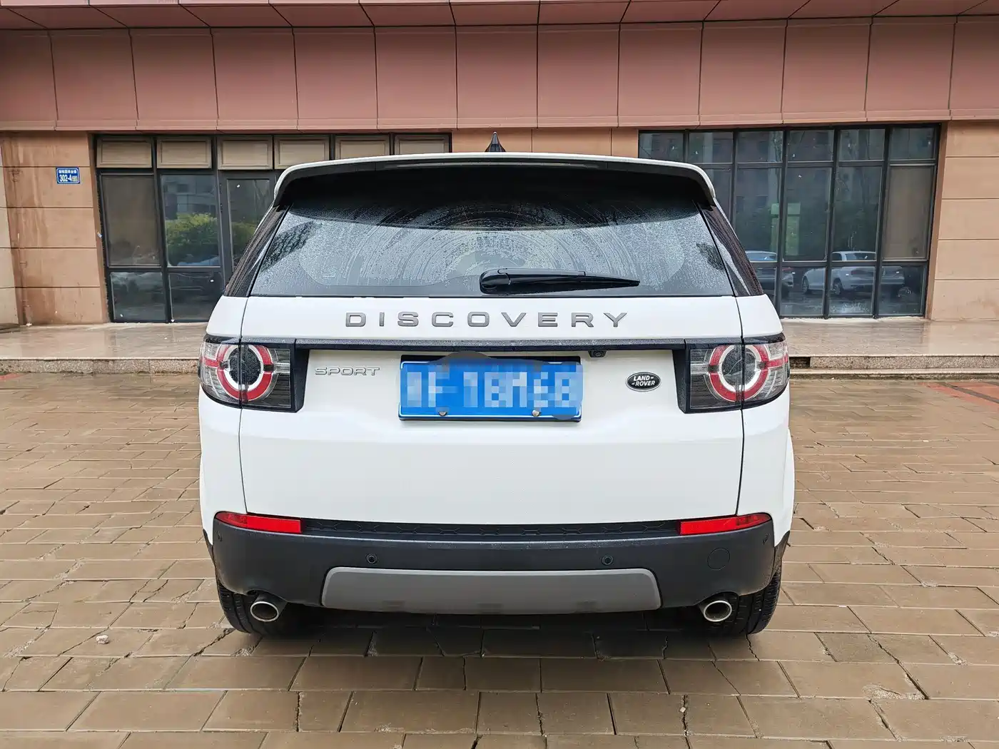 Land Rover Discovery Sport 2019 240PS SE Edition China VI фото 5