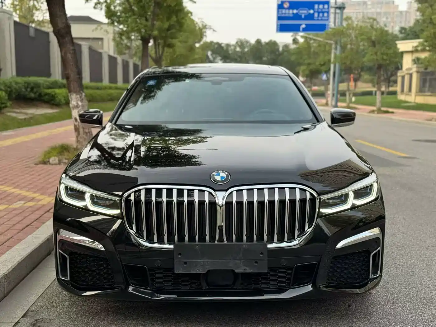 BMW 7 SERIES