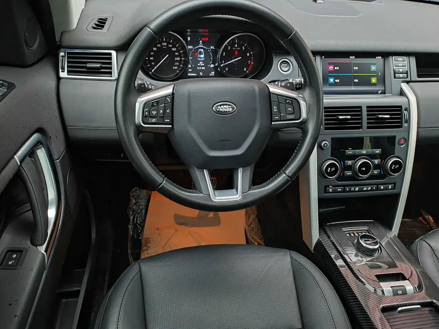 Land Rover Discovery Sport 2019 240PS SE Edition China VI фото 11