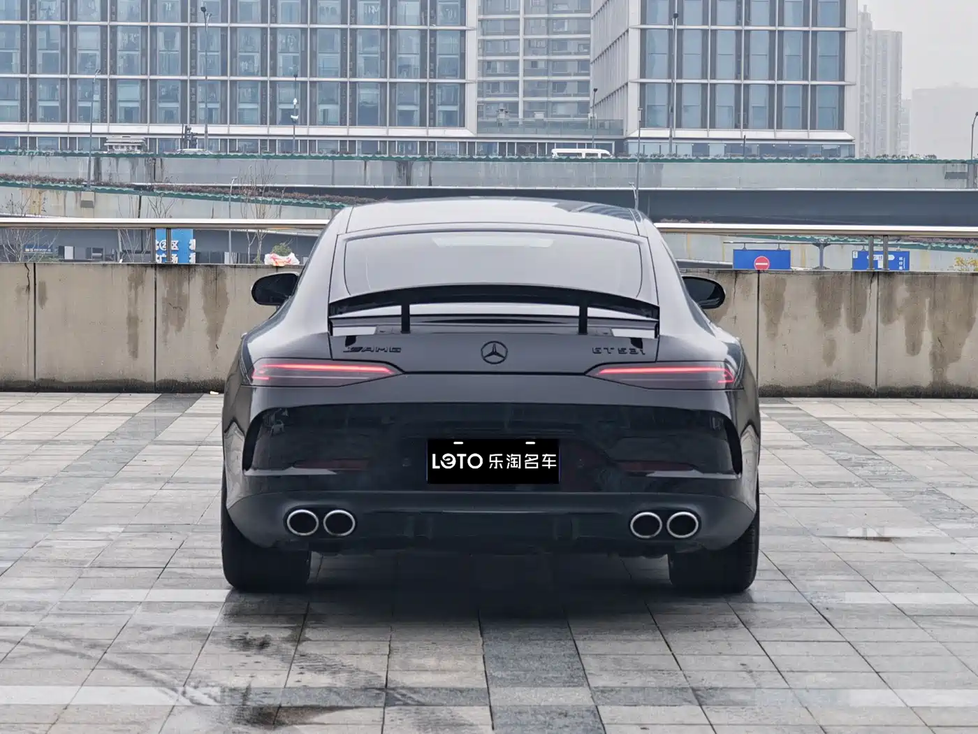 MERCEDES-BENZ AMG GT