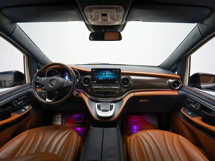 Mercedes-Benz V-Class 2021 V 260 Pilot Edition фото 11