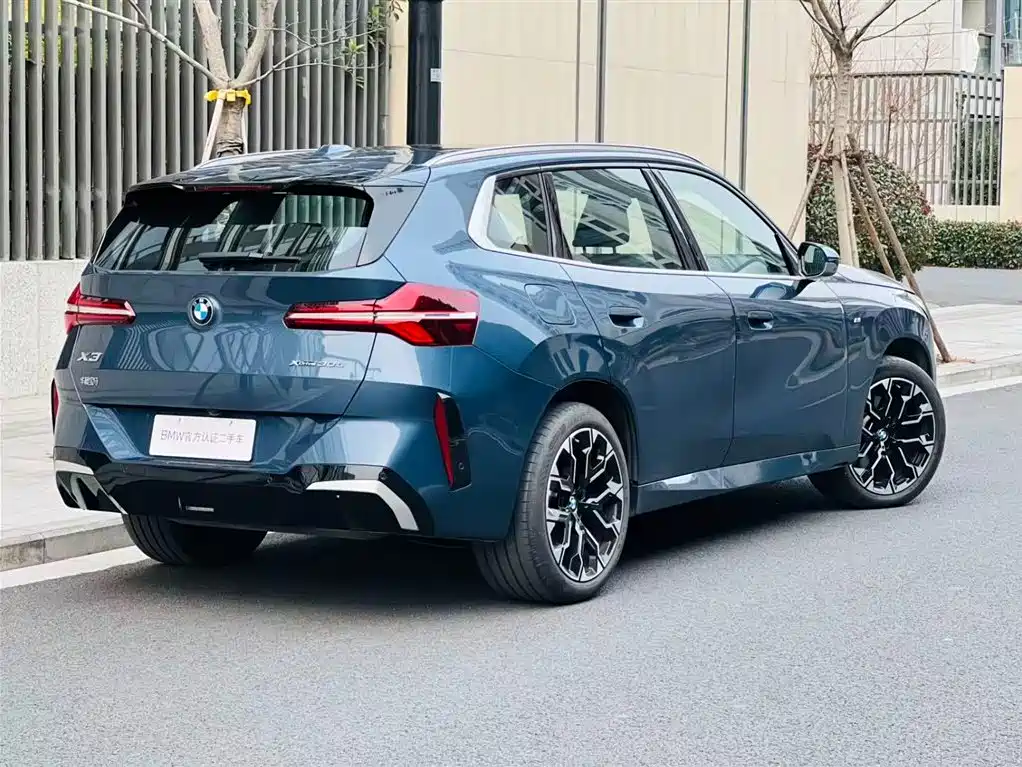 BMW X3 2025 xDrive30L Premium M Sport Package фото 3