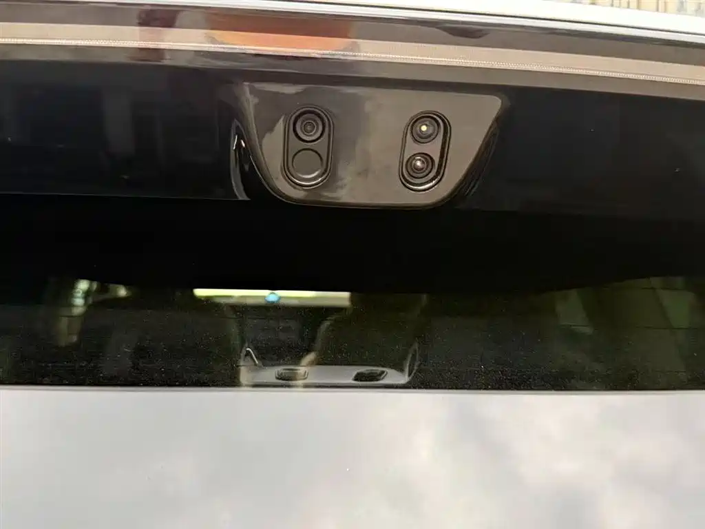 AITO Wenjie AITO M9 2025 Extended Range Ultra 52kWh 5-Seater фото 14
