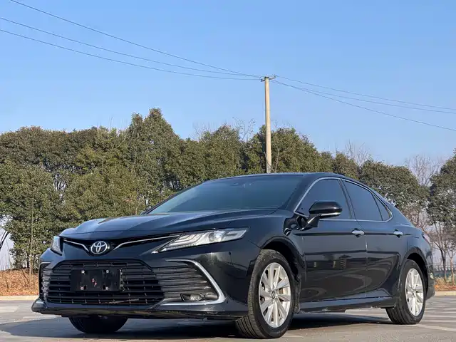 TOYOTA CAMRY