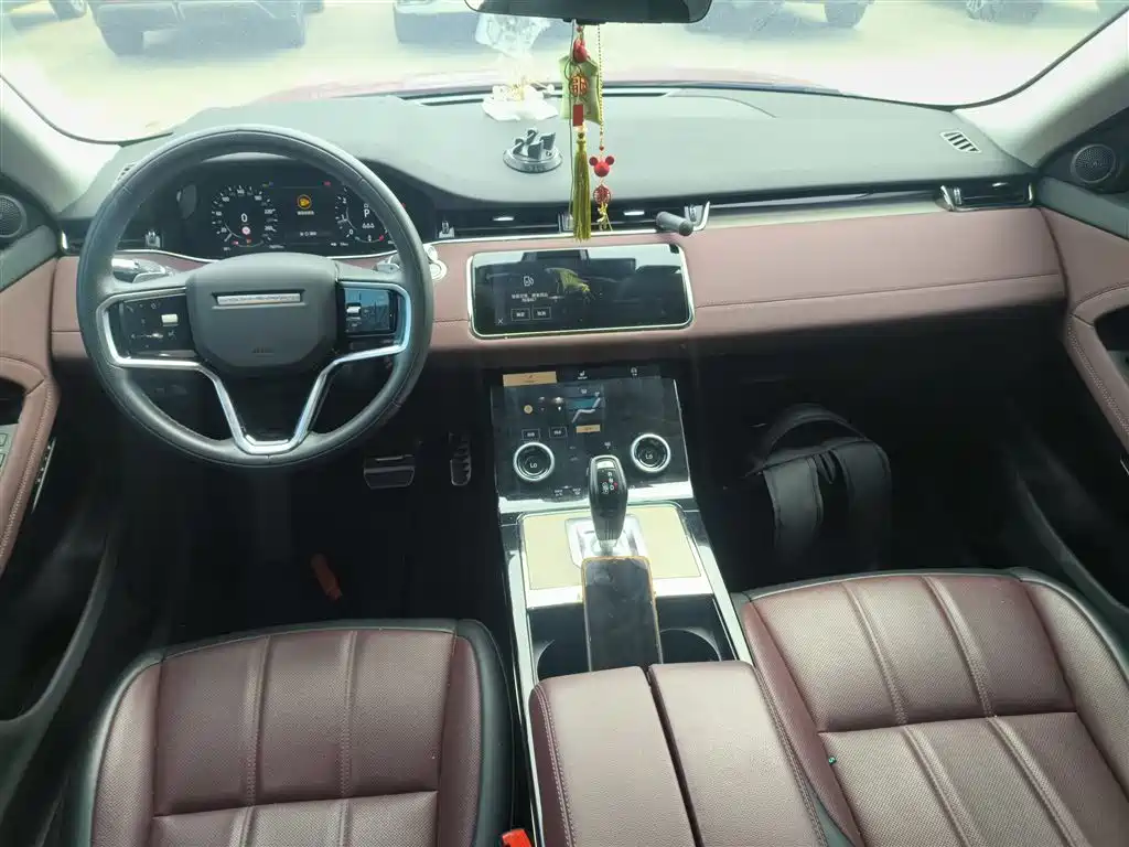 Land Rover Range Rover Evoque 2022 Facelift Range Rover Evoque L 249PS R-Dynamic Luxury фото 6