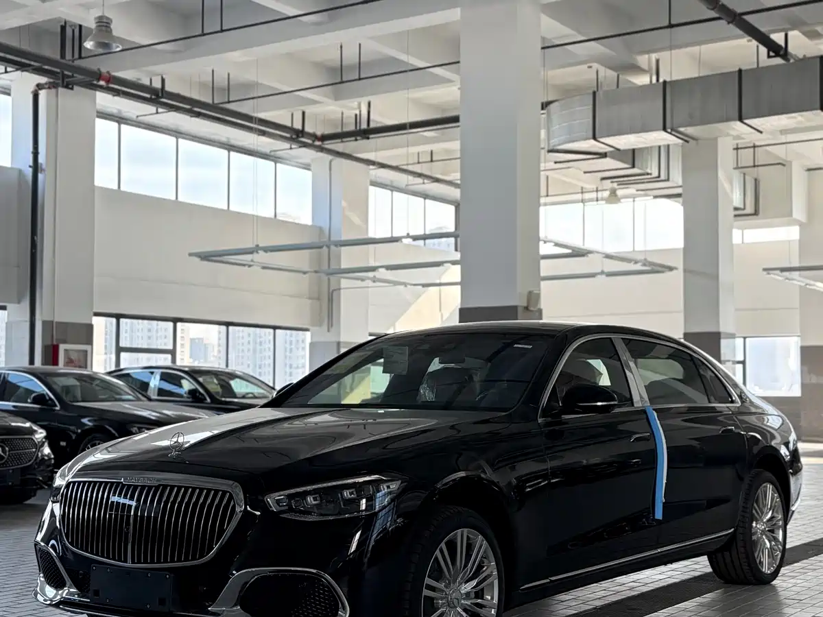 Mercedes-Benz Maybach S-Class 2025 Model S 580 4MATIC фото 2