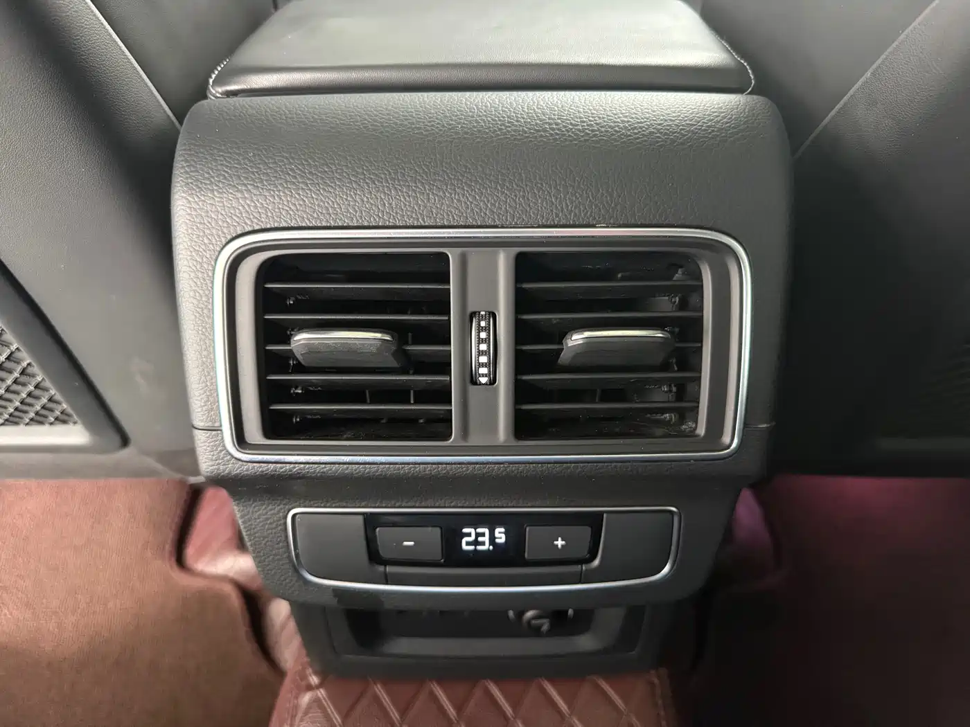 Audi Q5L Sportback 2022 40 TFSI Luxury фото 11
