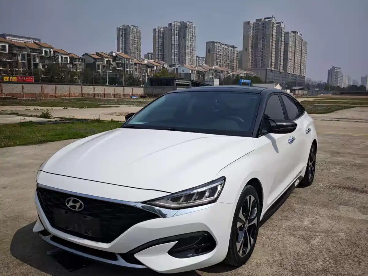 Hyundai Fista 2021 280TGDi DLX Luxury Edition