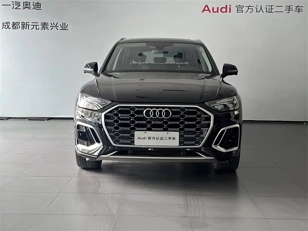 Audi Q5L 2022 45T Luxury Dynamic фото 2