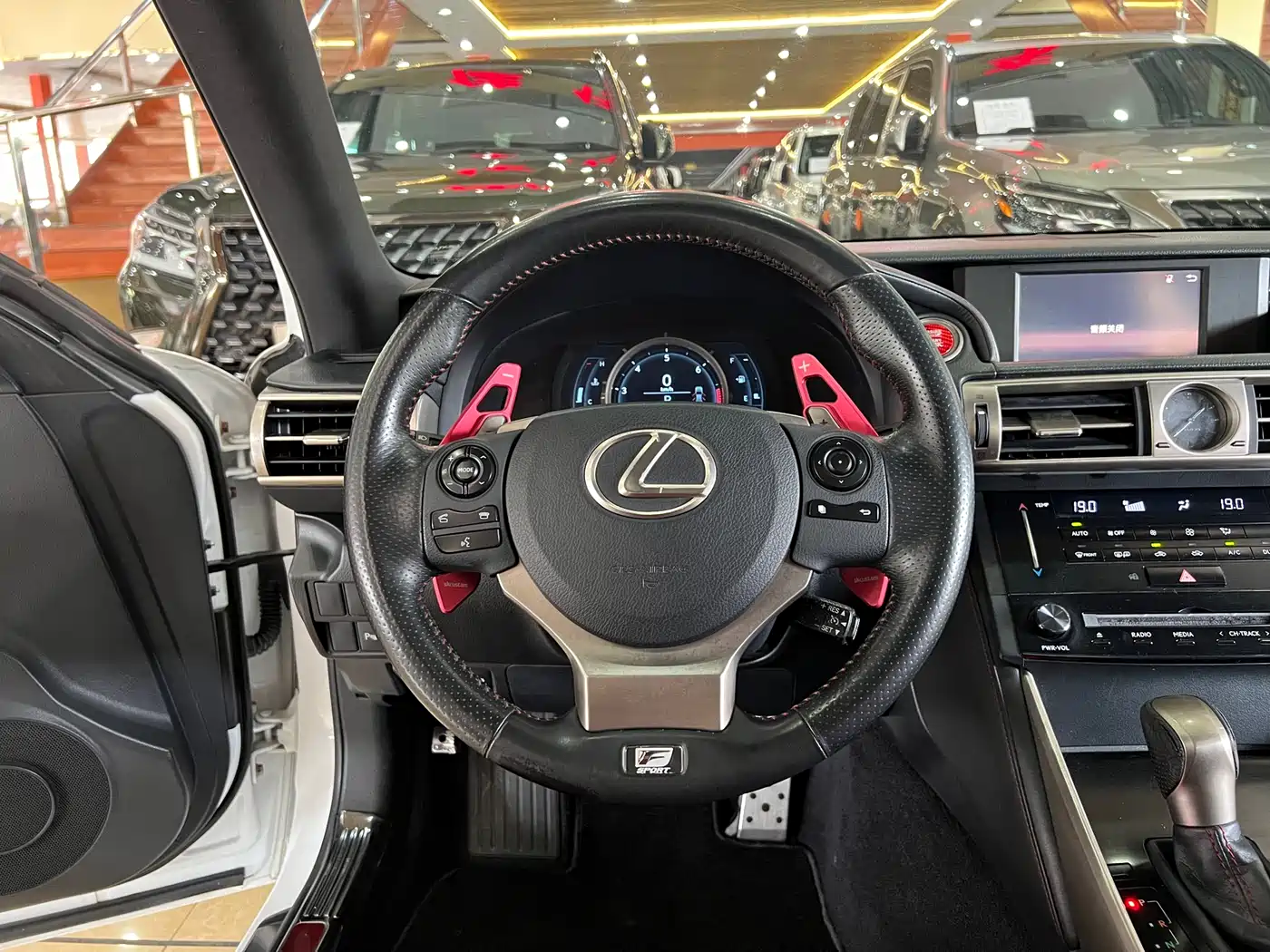 Lexus IS 2013 250 F SPORT фото 14