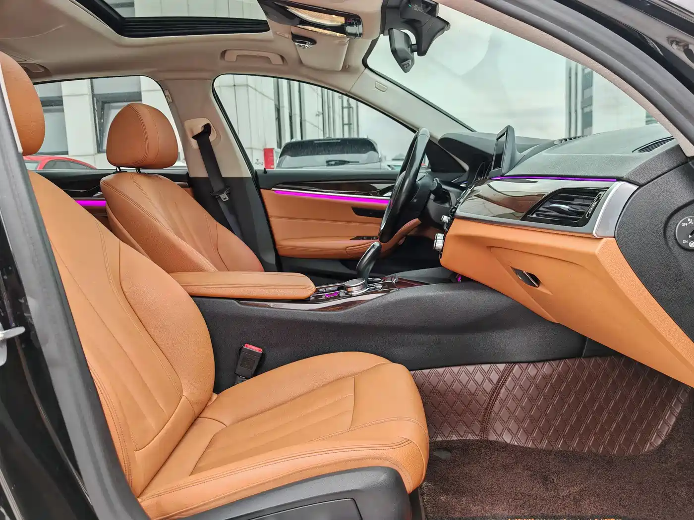 BMW 5 Series 2018 528Li Launch Special Edition фото 17