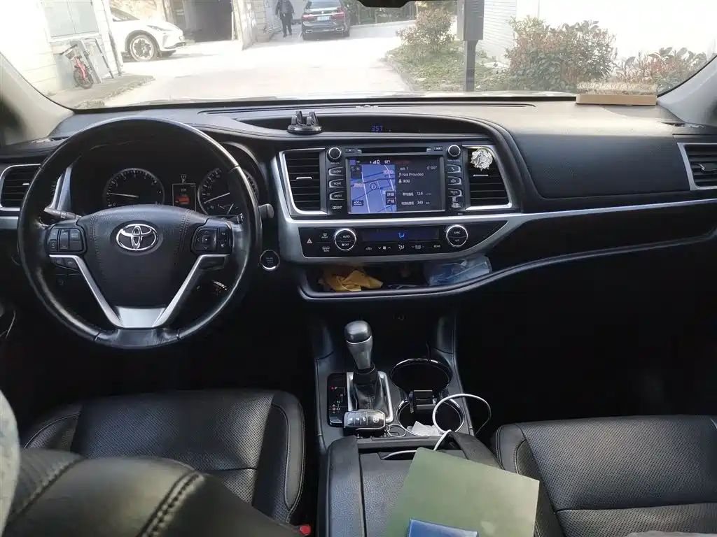 Toyota Highlander 2015 2.0T AWD Ultimate Edition 7-seater фото 13