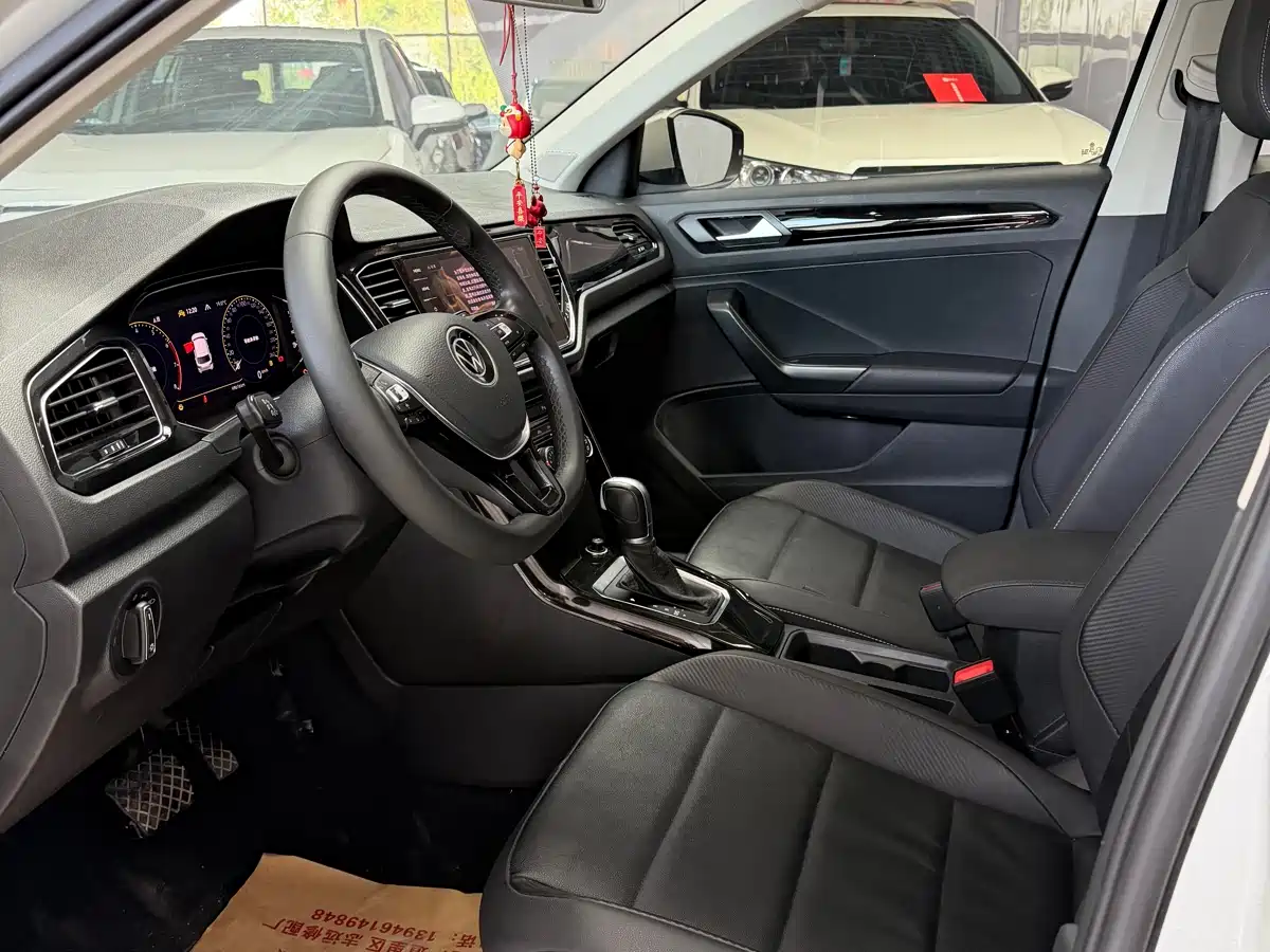 Volkswagen T-ROC 2022 280TSI DSG 2WD Comfort PLUS фото 4