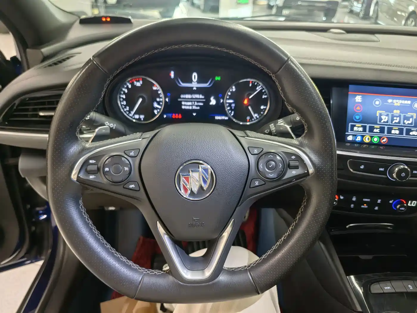 Фото 10 - Buick Regal