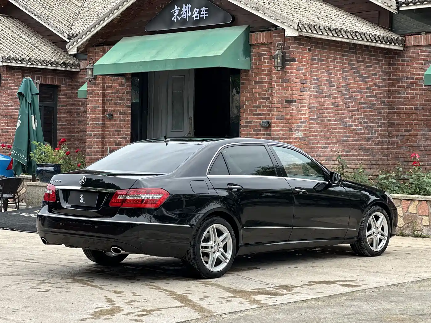 Mercedes-Benz E-Class 2013 E 300 L Fashion Luxury фото 4