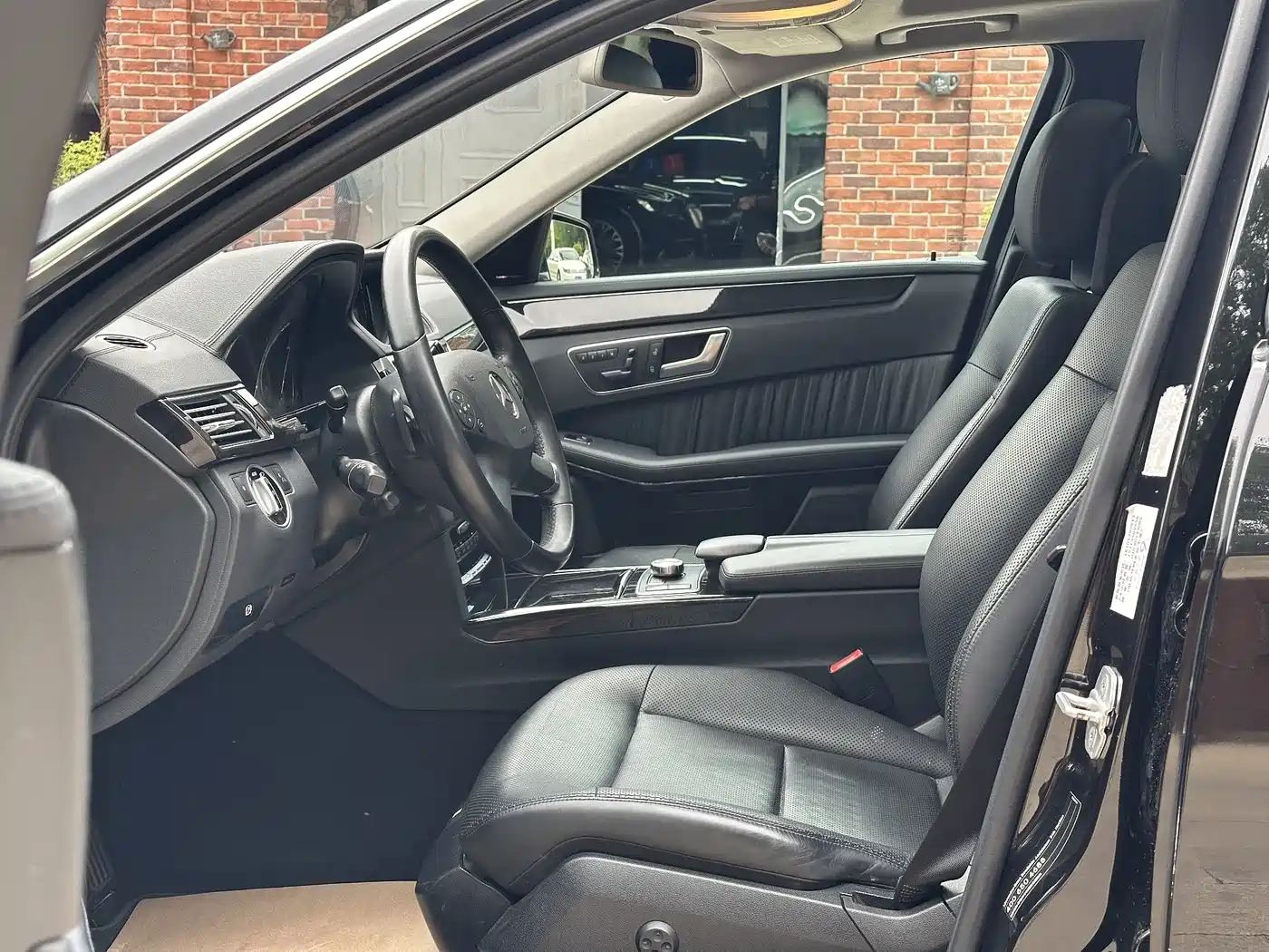 Mercedes-Benz E-Class 2013 E 300 L Fashion Luxury фото 7