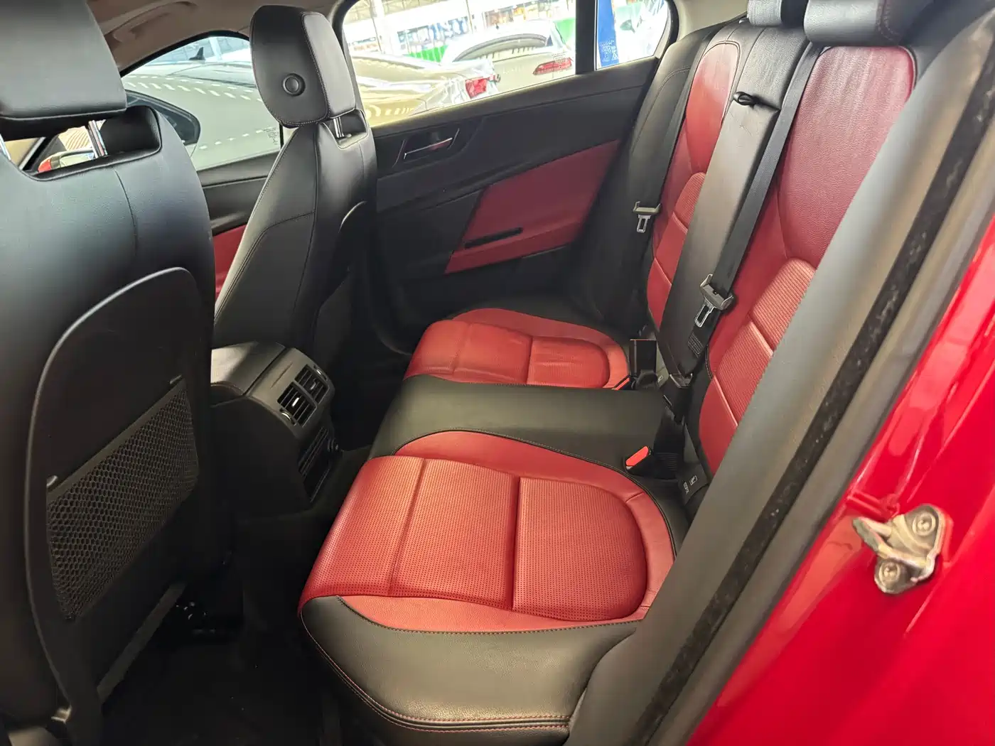 Jaguar XE 2017 2015 2.0T 200PS R-Sport