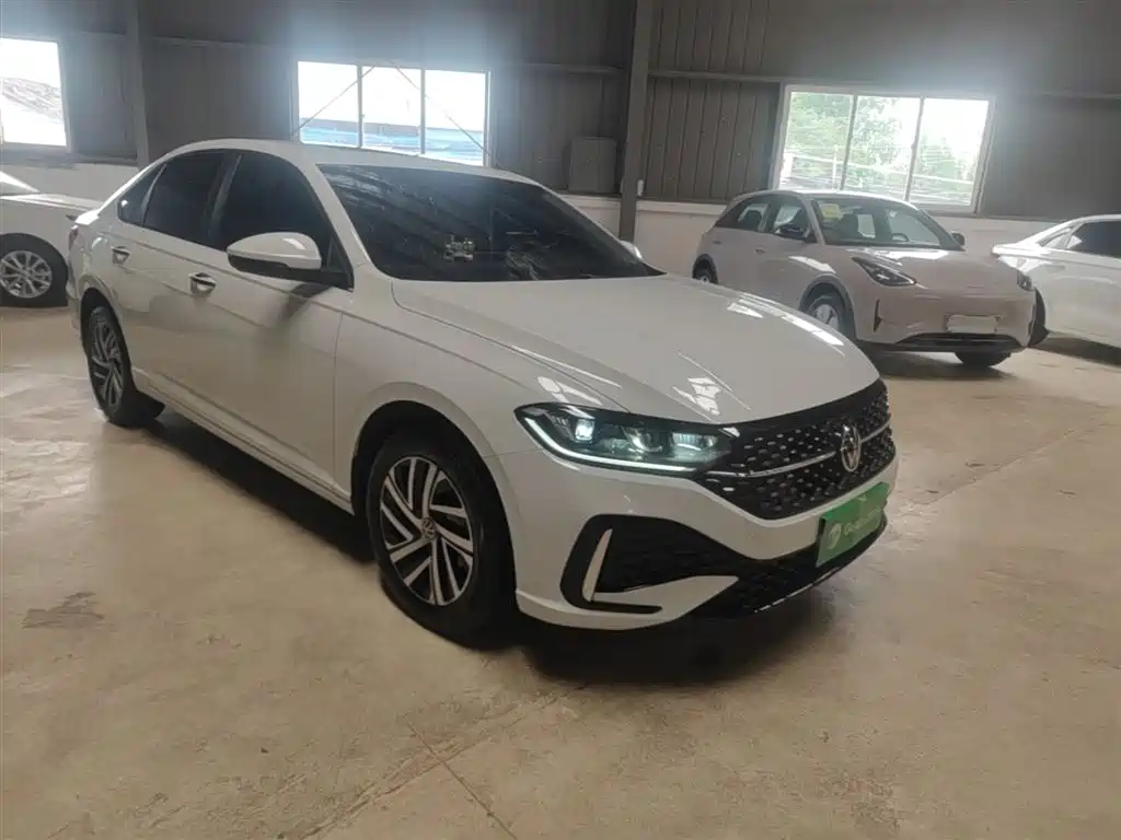 Volkswagen Lavida 2024 Model 1.5L Automatic Starlight 5 Million Edition фото 4