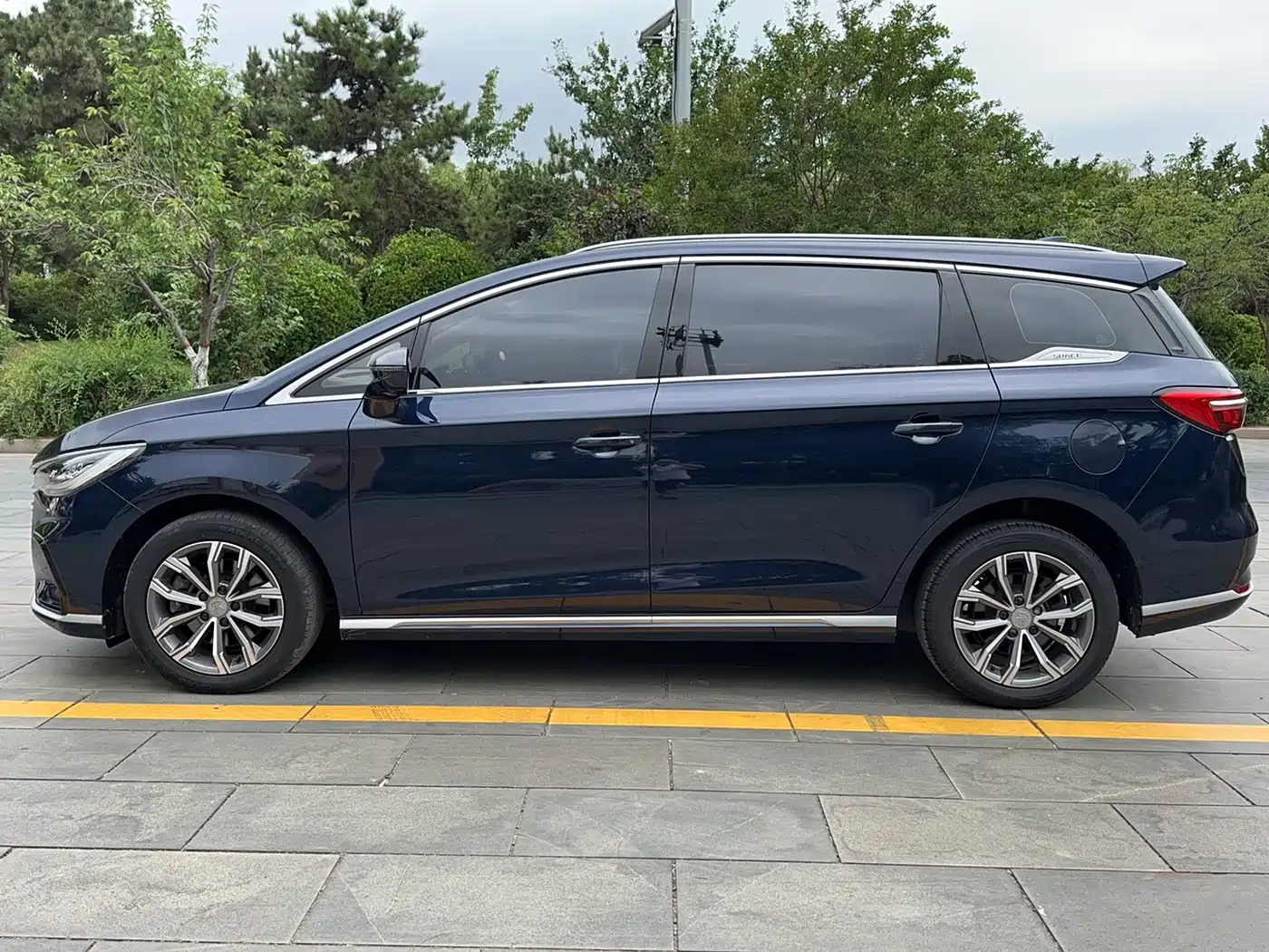 BYD Song MAX 2021 Upgrade 1.5T Automatic Premium Edition 7-Seater фото 7