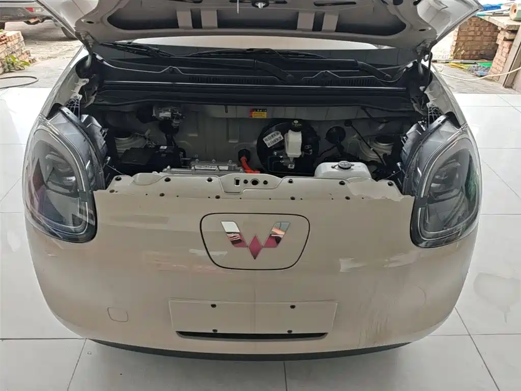Wuling Motors Hongguang MINIEV 2026 2025 4-Door Advanced