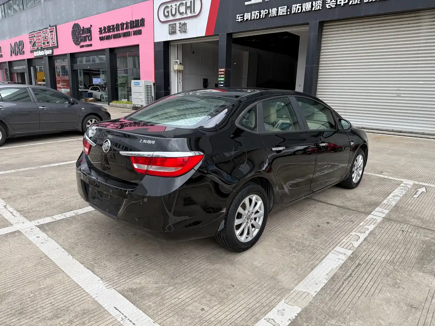 Buick Excelle 2013 GT 1.6L Automatic Fashion Edition фото 5