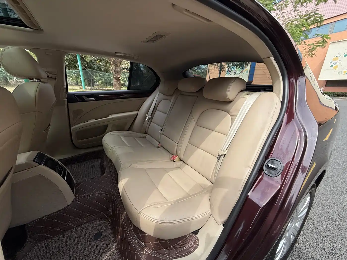 Škoda Superb 2012 1.8TSI Automatic Elegance Edition фото 9