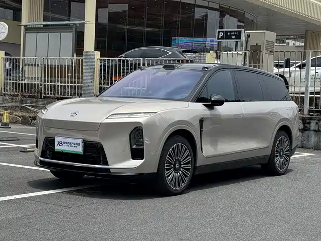 NIO NIO ES8 2025 Model 6-Seat Executive Luxury Edition