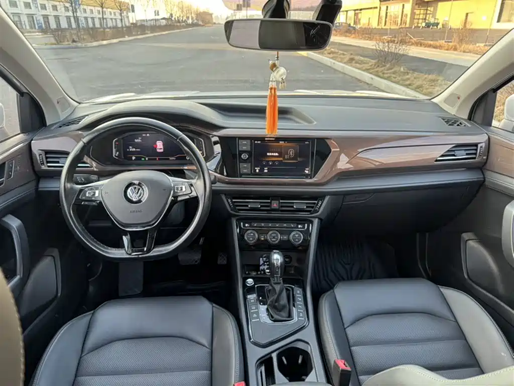 Volkswagen Tharu 2019 Model 280TSI 2WD Flagship Edition China VI фото 9