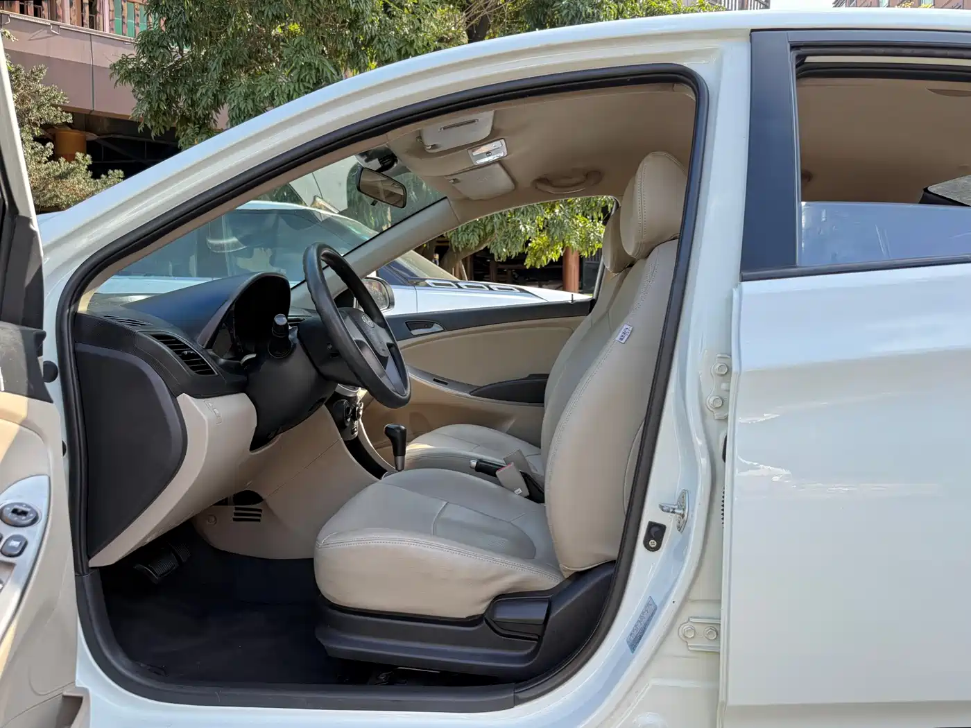 Hyundai Verna 2014 1.4L Automatic Smart GLS фото 6