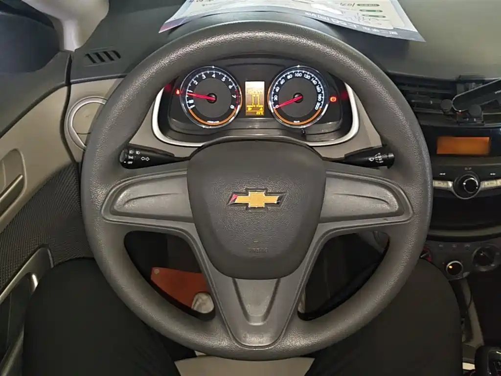 Chevrolet Sail 2015 Sail 3 1.5L Manual Ideal Sunroof Edition фото 11