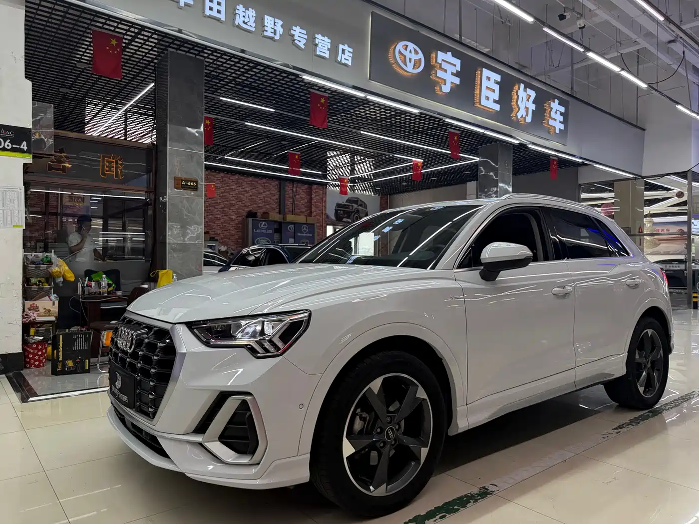 Audi Q3 2023 35 TFSI Fashion Dynamic (1.4T)