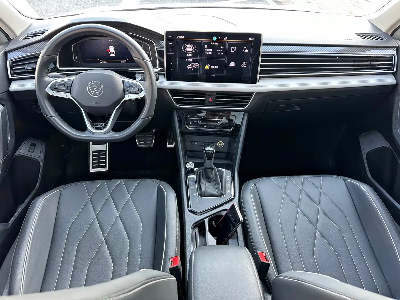Volkswagen Tiguan L 2024 Outstanding 330TSI Auto 2WD R-Line Dragon Glory Edition фото 8