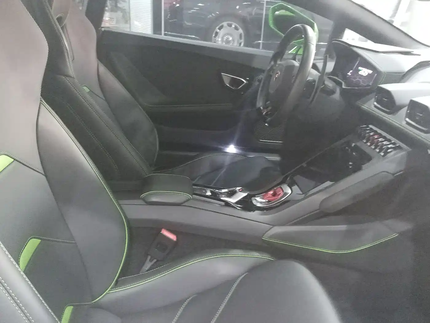 LAMBORGHINI HURACÁN