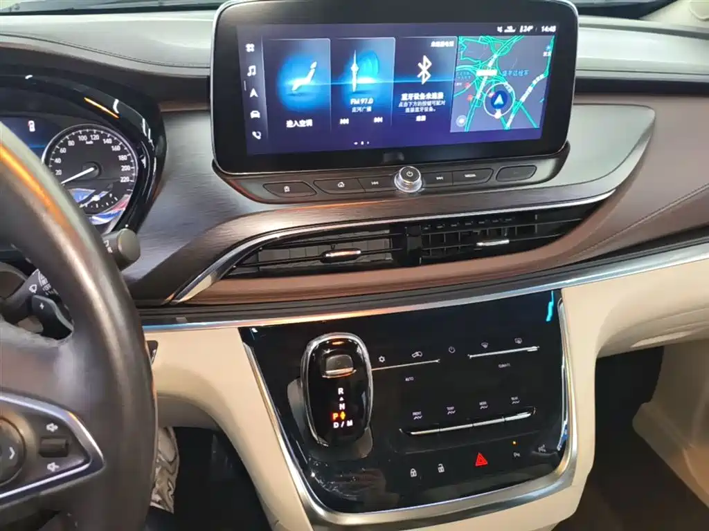 Buick GL8 2021 Land Business Class 652T Premium фото 13