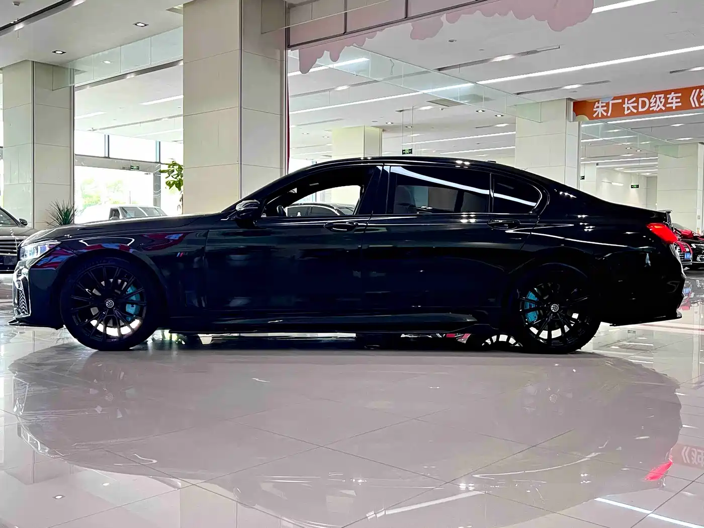 BMW 7 Series 2018 730Li Premium Type M Sport Package фото 3