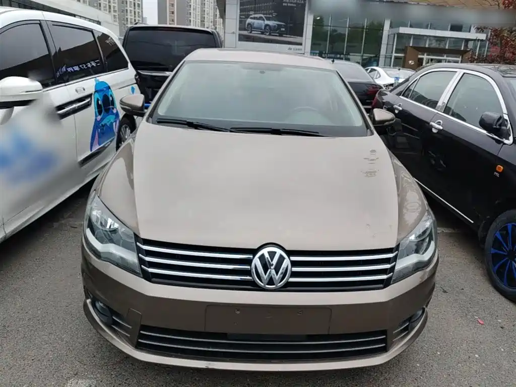 Volkswagen Bora 2015 Quality Edition 1.6L Manual Fashion фото 3