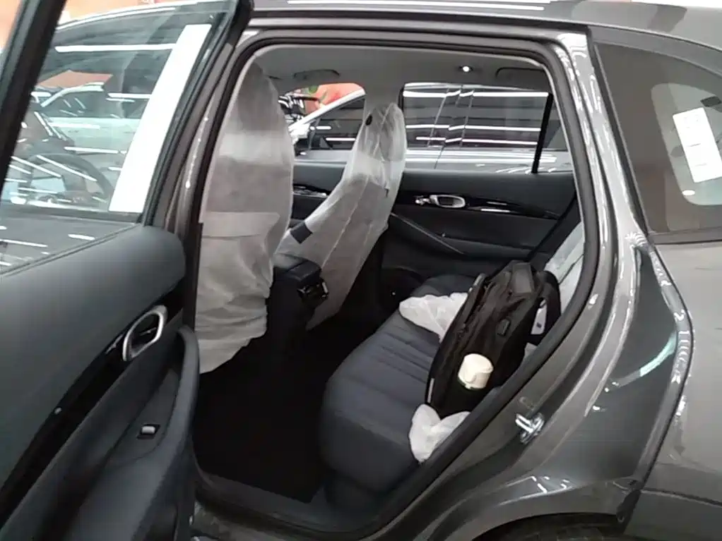 Geely Galaxy Galaxy E5 2026 530km Voyager Edition фото 17