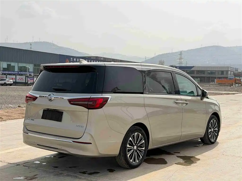BUICK GL8