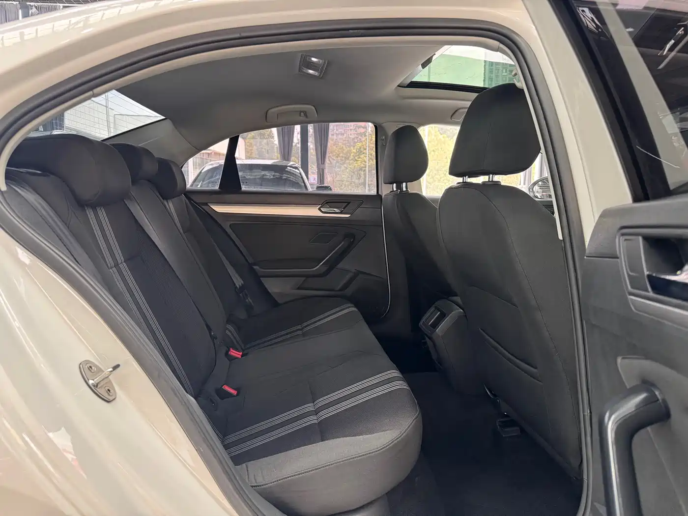 Volkswagen Lamando 2018 230TSI DSG Trend Edition фото 21