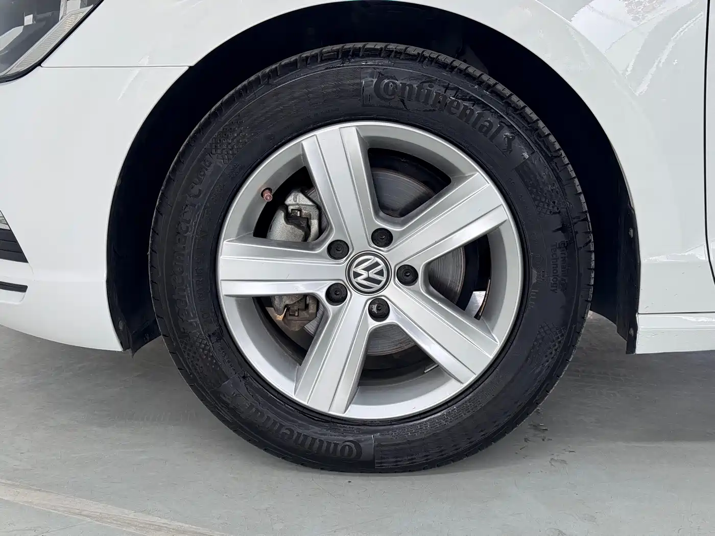 Volkswagen Lamando 2018 230TSI DSG Trend Edition фото 27