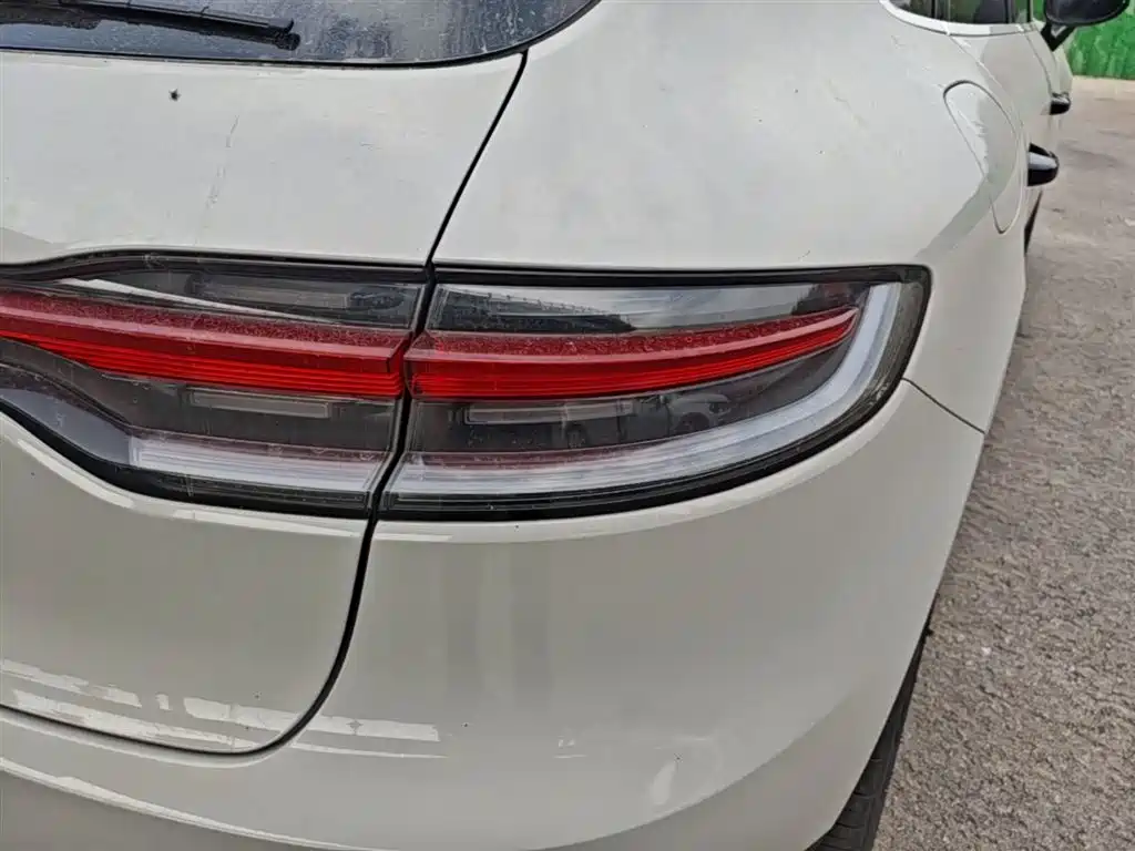 Porsche Macan 2018 Macan 2.0T фото 24